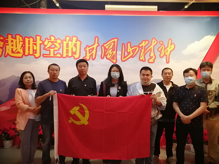 1684895399735633.jpg 主题展港口支部.jpg